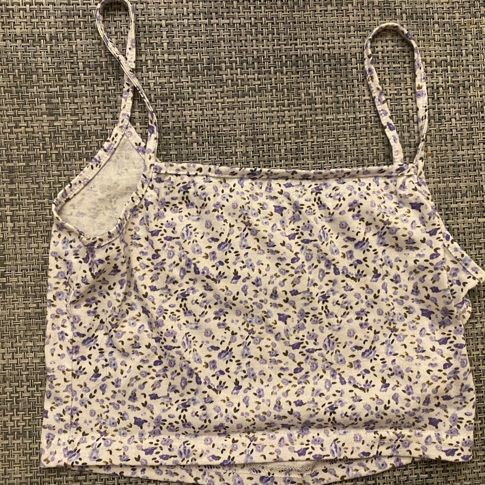 crop top with purple flowers